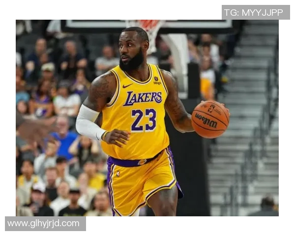 2019年NBA季前赛湖人队与勇士队精彩对决回顾与分析 2019年NBA季前赛湖人队与勇士队精彩对决回顾与分析